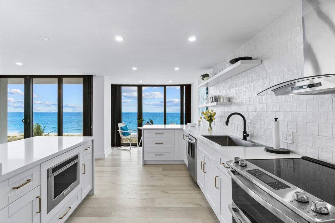 For Sale: $2,190,000 (3 beds, 2 baths, 2101 Square Feet)