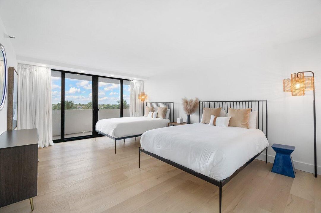 For Sale: $2,190,000 (3 beds, 2 baths, 2101 Square Feet)