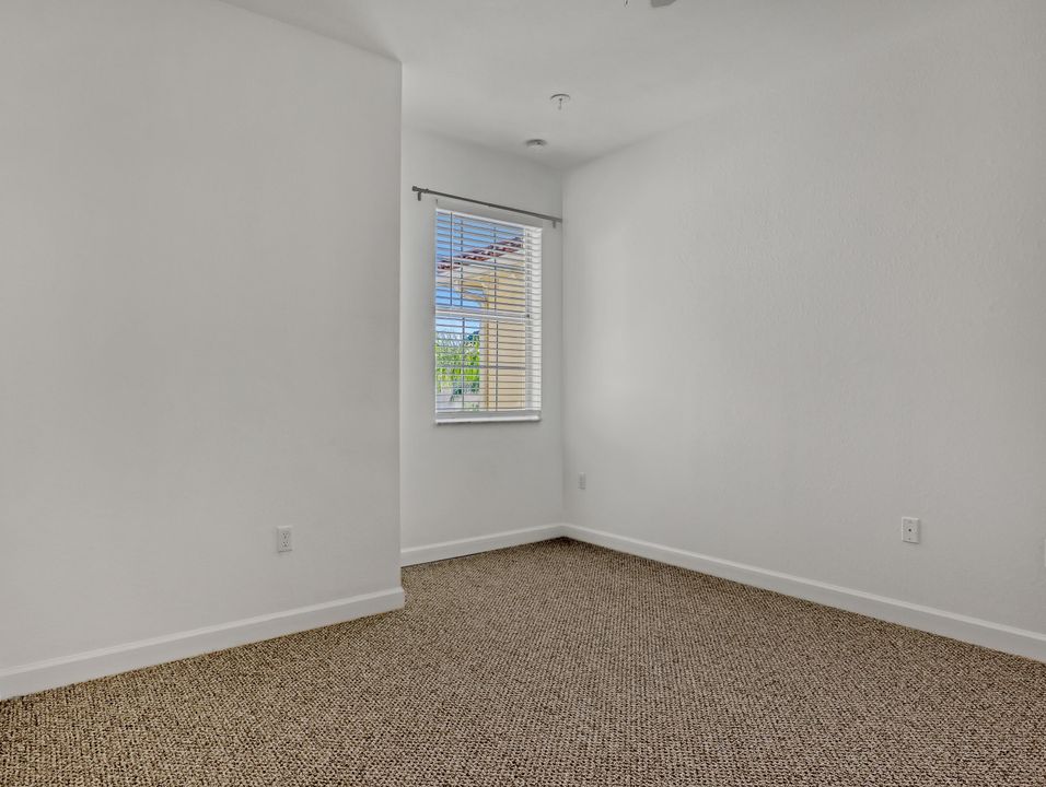 For Sale: $329,000 (3 beds, 2 baths, 1540 Square Feet)