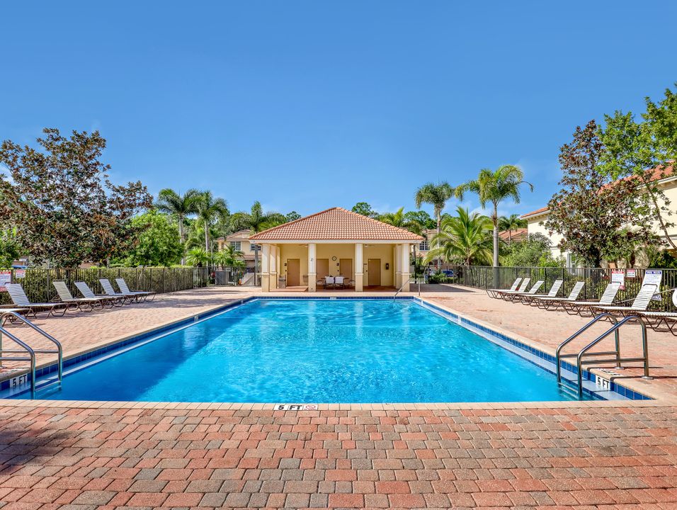 For Sale: $329,000 (3 beds, 2 baths, 1540 Square Feet)