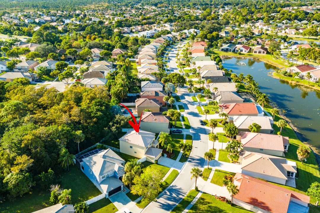 出租: $3,500 (4 贝兹, 2 浴室, 2424 平方英尺)