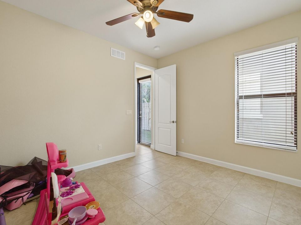 Active With Contract: $749,900 (5 beds, 4 baths, 3192 Square Feet)