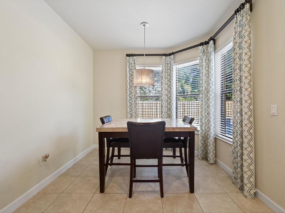 Active With Contract: $749,900 (5 beds, 4 baths, 3192 Square Feet)