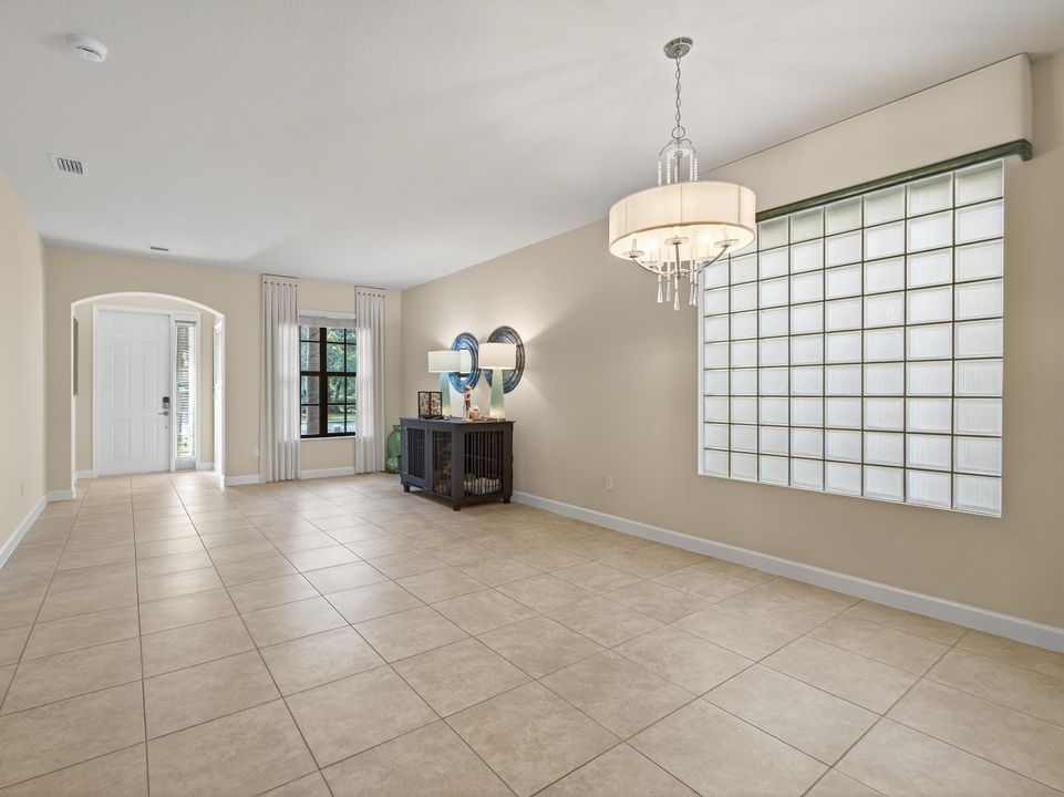 Active With Contract: $749,900 (5 beds, 4 baths, 3192 Square Feet)