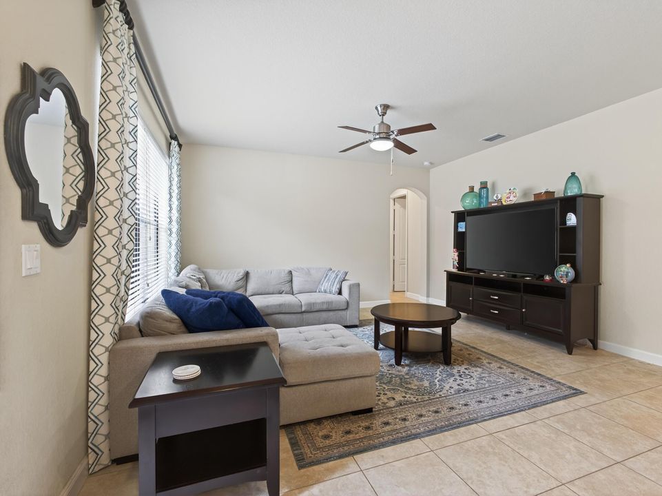 Active With Contract: $749,900 (5 beds, 4 baths, 3192 Square Feet)