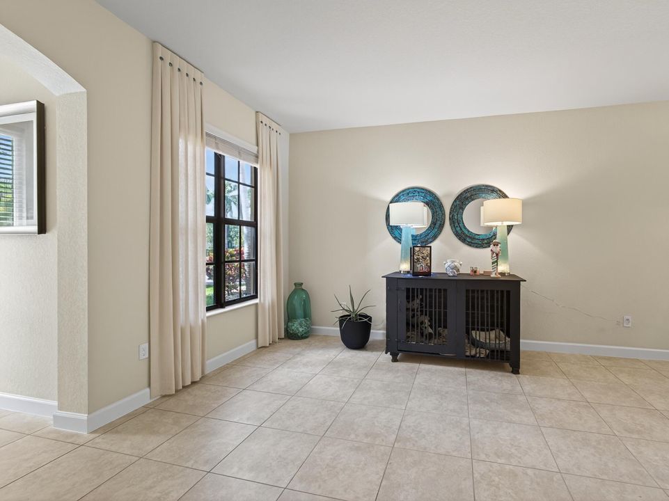 Active With Contract: $749,900 (5 beds, 4 baths, 3192 Square Feet)