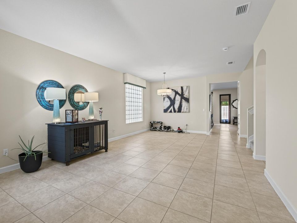 Active With Contract: $749,900 (5 beds, 4 baths, 3192 Square Feet)