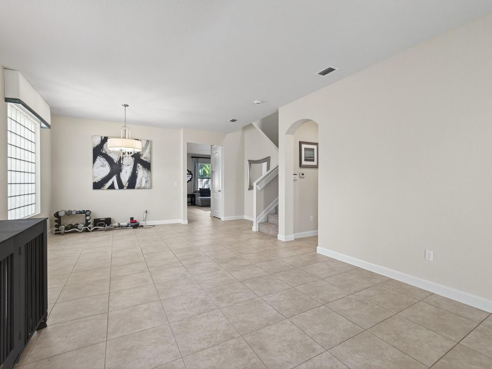 Active With Contract: $749,900 (5 beds, 4 baths, 3192 Square Feet)