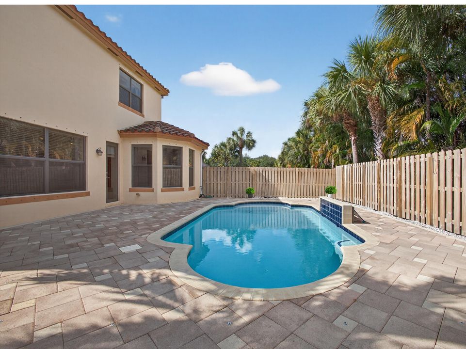 Active With Contract: $749,900 (5 beds, 4 baths, 3192 Square Feet)