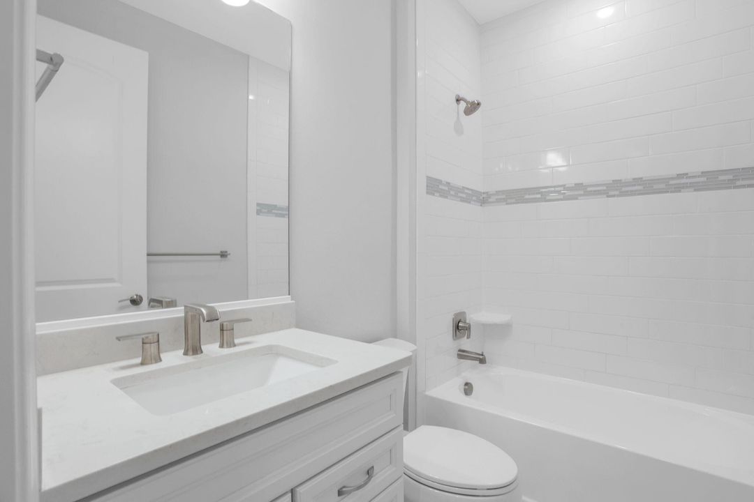 For Sale: $825,000 (5 beds, 3 baths, 2776 Square Feet)