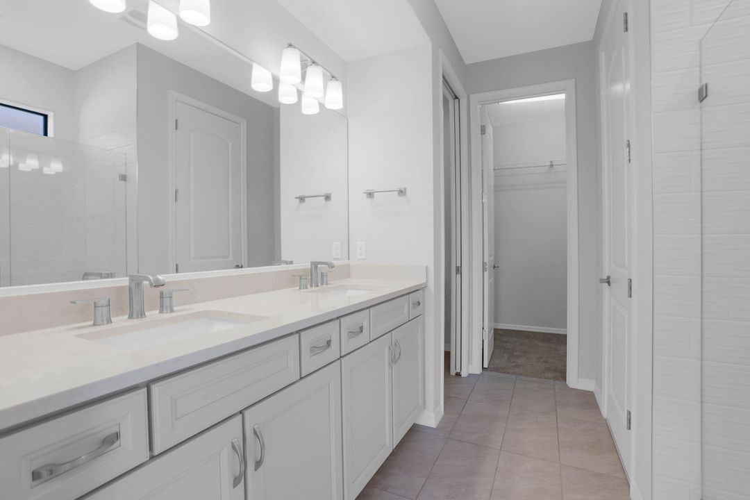 For Sale: $825,000 (5 beds, 3 baths, 2776 Square Feet)