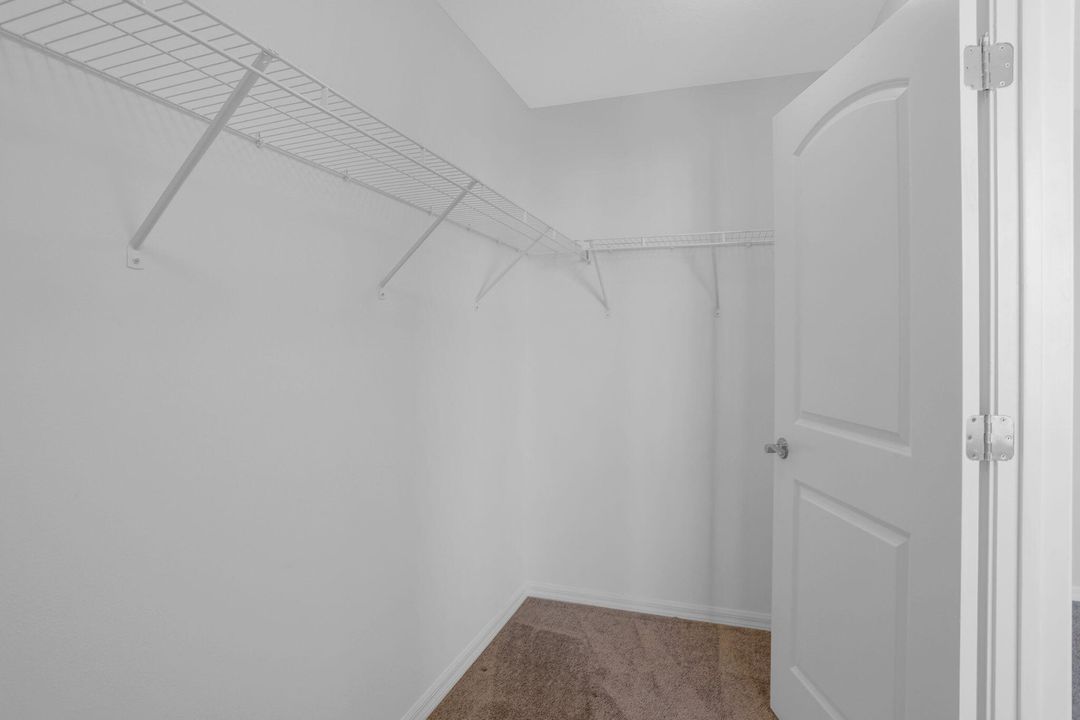 For Sale: $825,000 (5 beds, 3 baths, 2776 Square Feet)