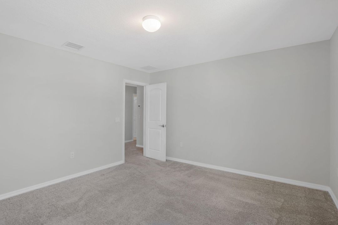 For Sale: $825,000 (5 beds, 3 baths, 2776 Square Feet)