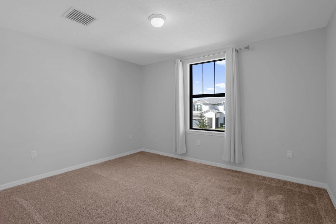 For Sale: $825,000 (5 beds, 3 baths, 2776 Square Feet)