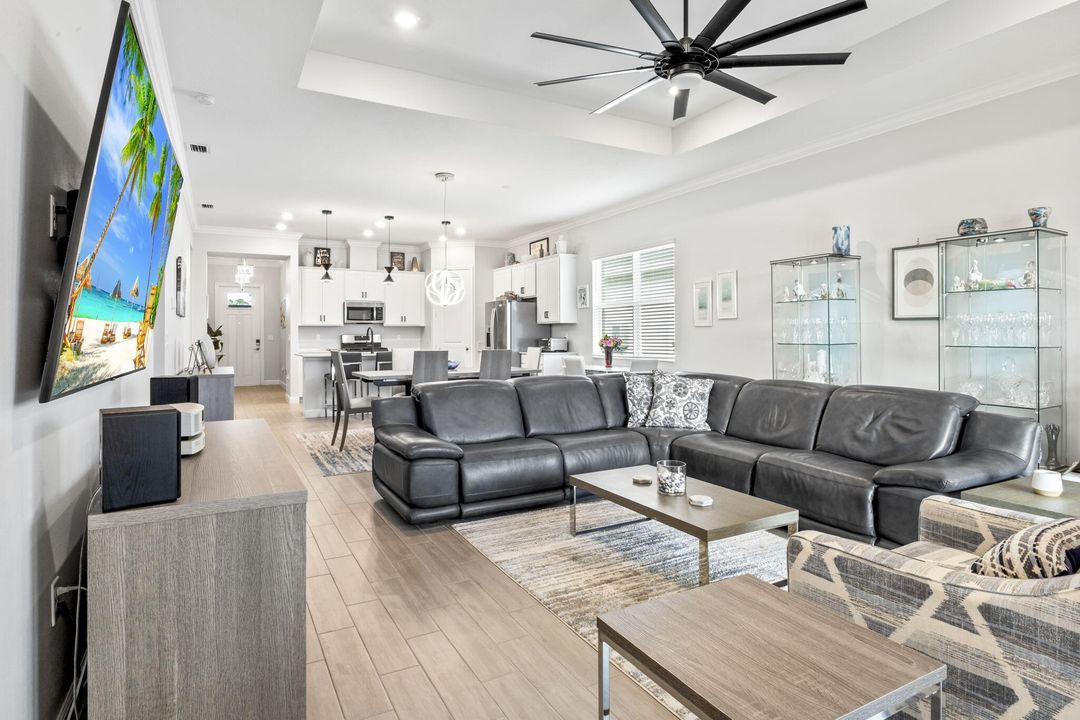 На продажу: $549,000 (3 спален, 3 ванн, 2181 Квадратных фут)