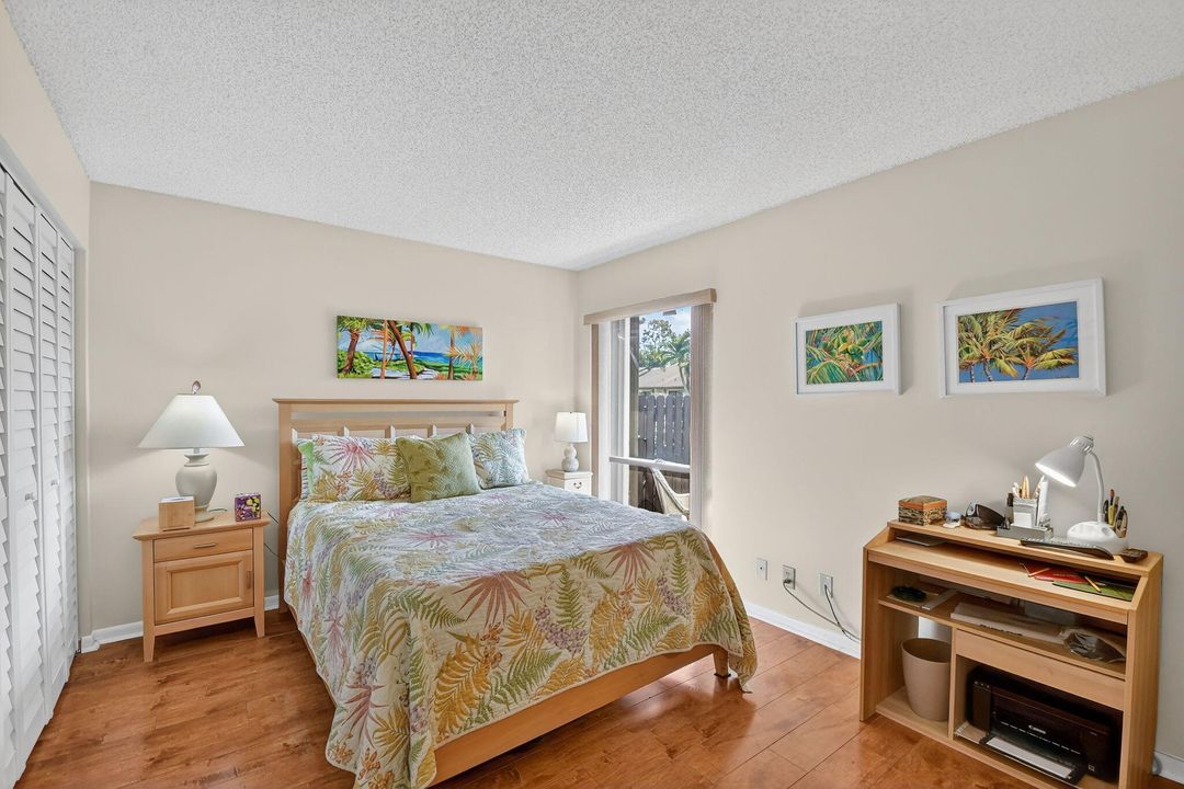 待售: $275,000 (2 贝兹, 2 浴室, 1370 平方英尺)