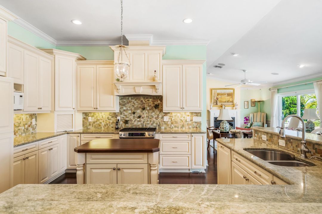 For Sale: $5,250,000 (3 beds, 3 baths, 3423 Square Feet)