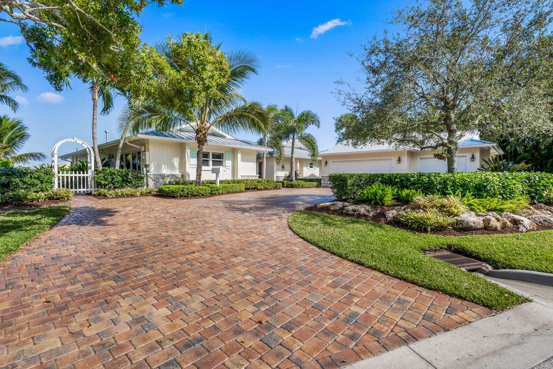 For Sale: $5,250,000 (3 beds, 3 baths, 3423 Square Feet)