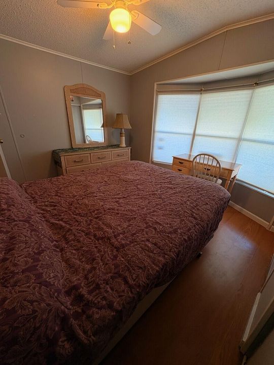 待售: $28,000 (2 贝兹, 2 浴室, 792 平方英尺)