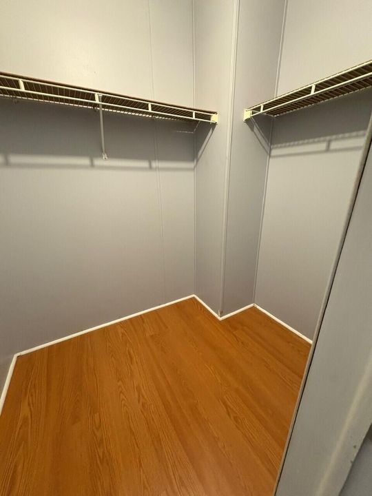 待售: $28,000 (2 贝兹, 2 浴室, 792 平方英尺)