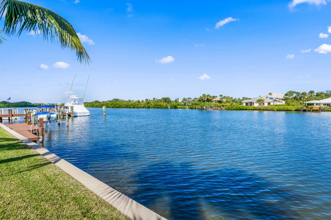 For Sale: $5,250,000 (3 beds, 3 baths, 3423 Square Feet)