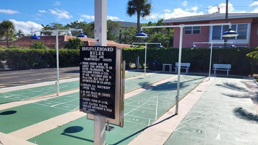 For Sale: $140,000 (2 beds, 1 baths, 831 Square Feet)