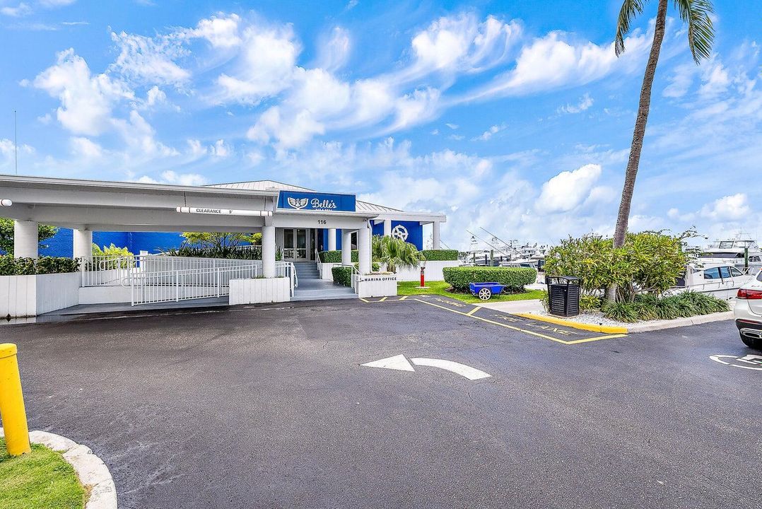 待售: $425,000 (2 贝兹, 2 浴室, 1244 平方英尺)