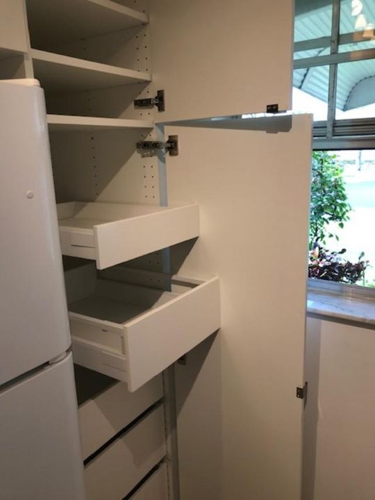 For Rent: $2,000 (1 beds, 1 baths, 1040 Square Feet)