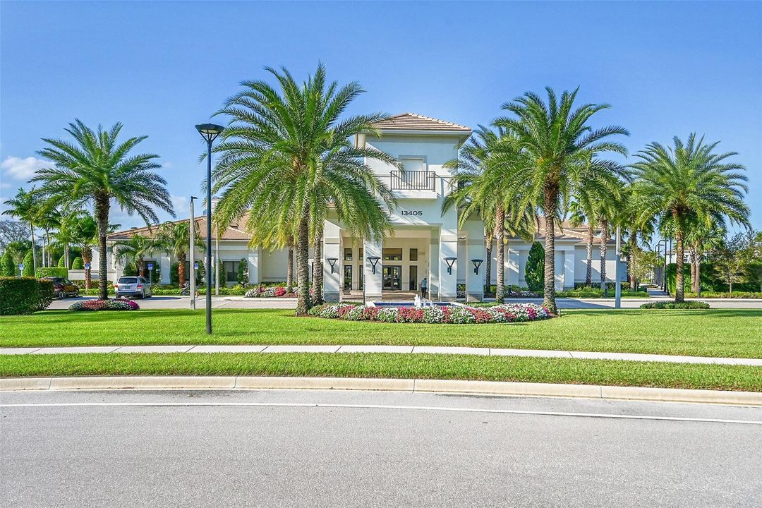 合同活跃: $689,000 (3 贝兹, 2 浴室, 2012 平方英尺)