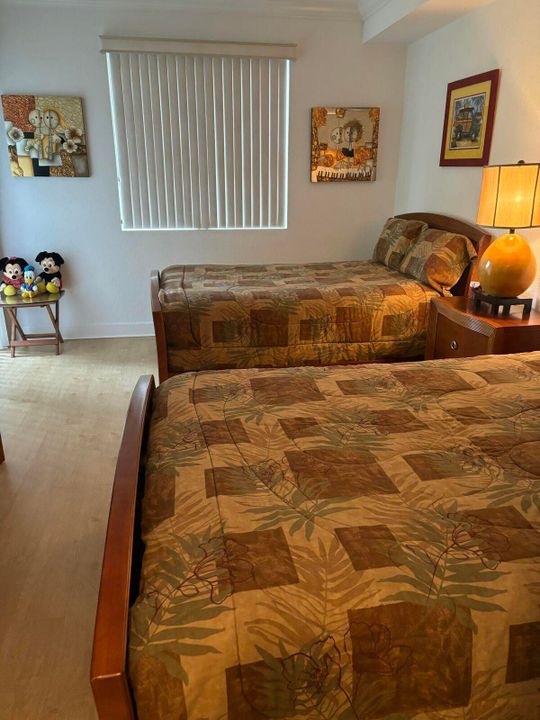 Под контрактом: $1,900 (1 спален, 1 ванн, 744 Квадратных фут)