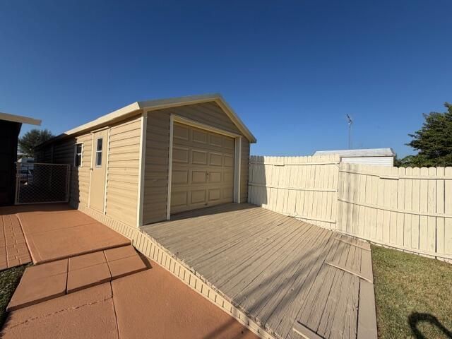 For Sale: $239,000 (2 beds, 2 baths, 1080 Square Feet)