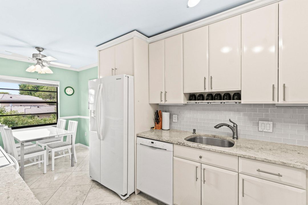 На продажу: $128,900 (3 спален, 2 ванн, 1622 Квадратных фут)