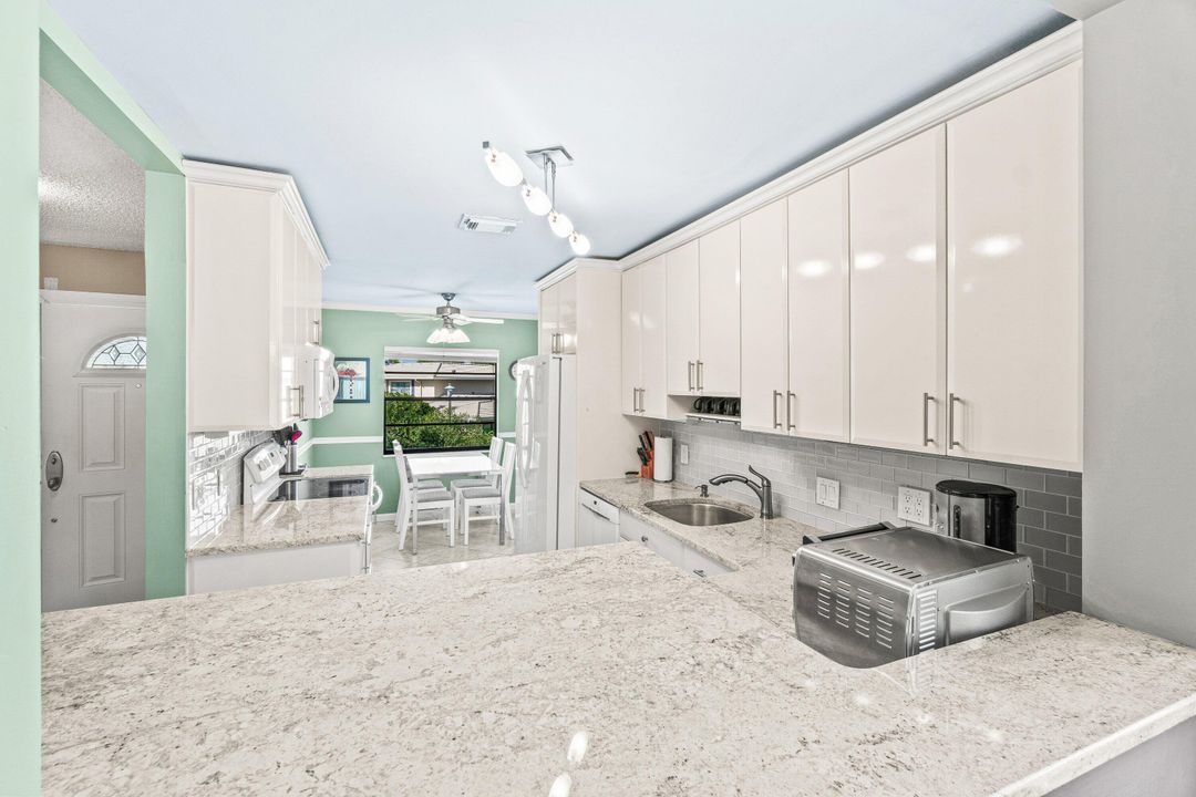 На продажу: $128,900 (3 спален, 2 ванн, 1622 Квадратных фут)