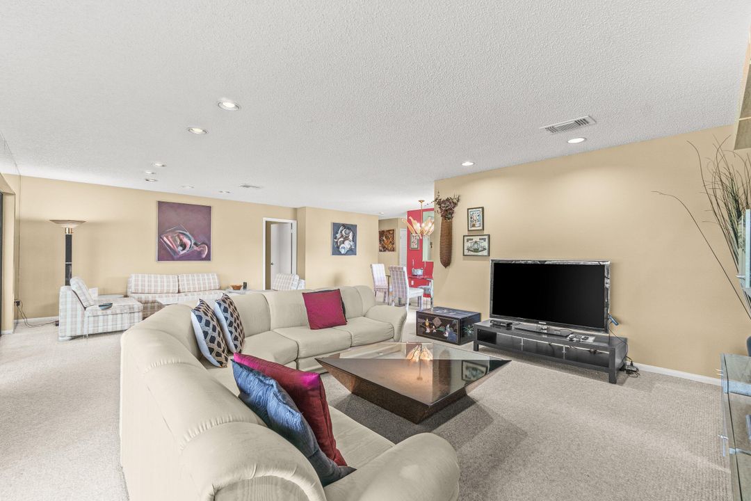 На продажу: $128,900 (3 спален, 2 ванн, 1622 Квадратных фут)