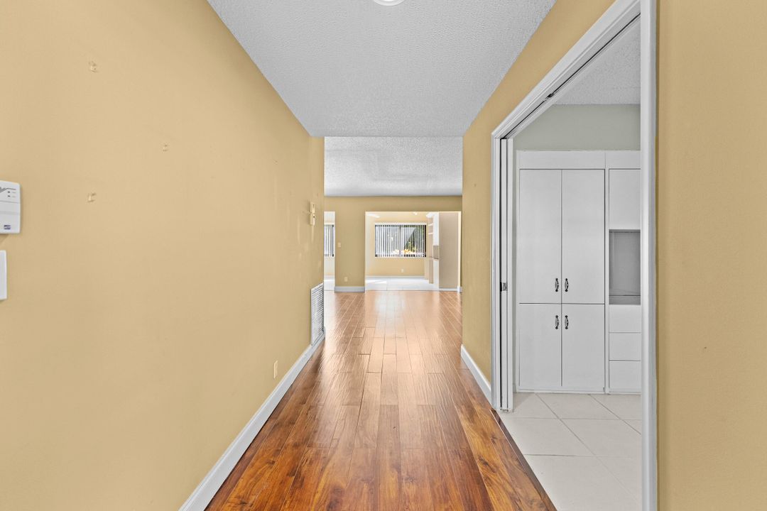 En Venta: $448,000 (3 camas, 2 baños, 1895 Pies cuadrados)