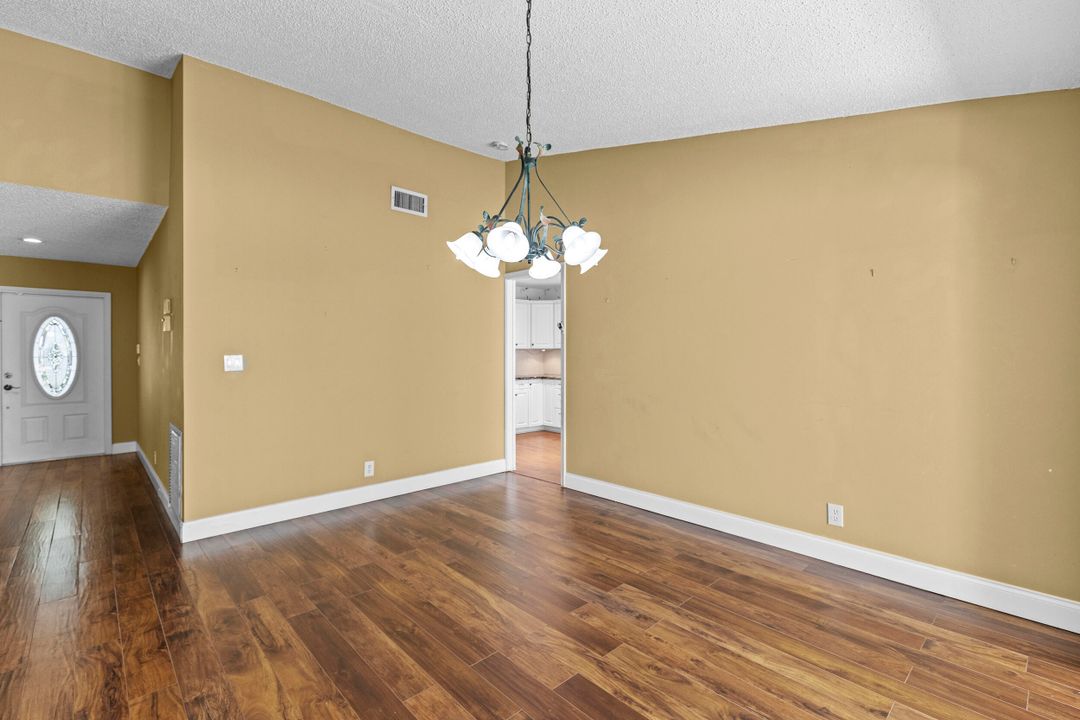 En Venta: $448,000 (3 camas, 2 baños, 1895 Pies cuadrados)