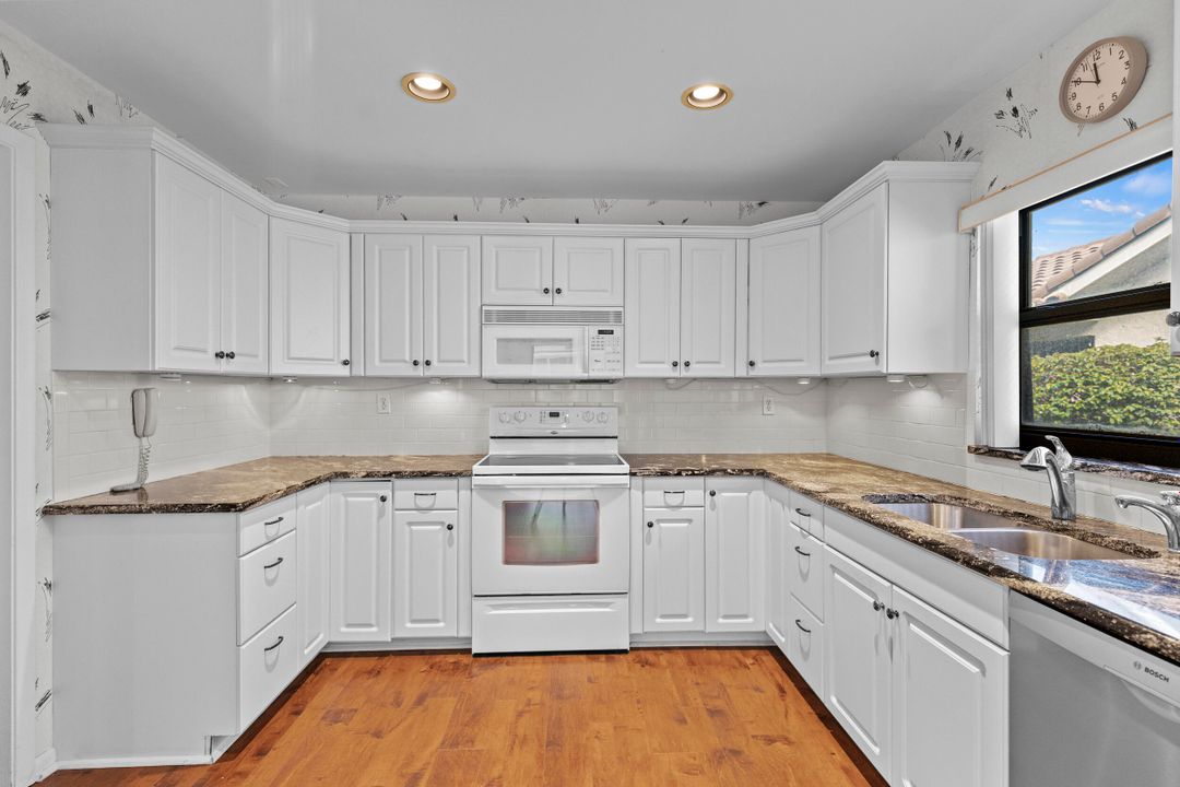 En Venta: $448,000 (3 camas, 2 baños, 1895 Pies cuadrados)