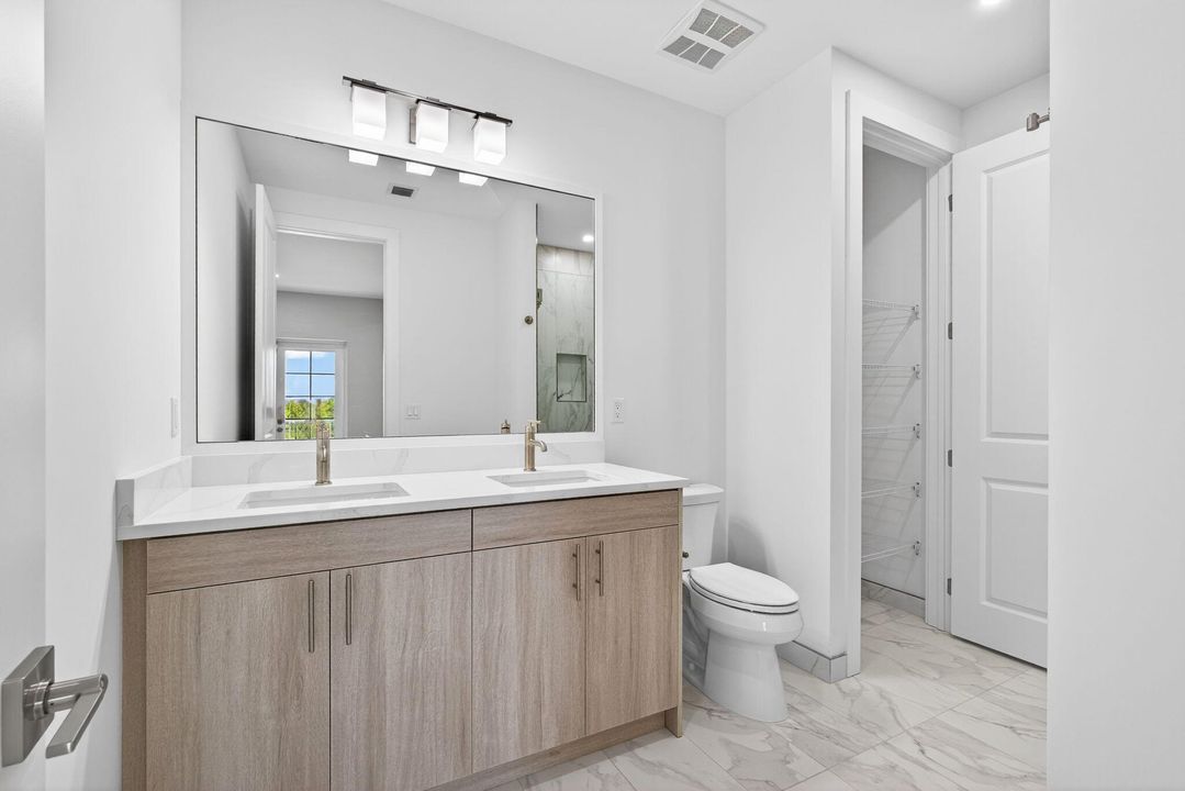 На продажу: $1,119,900 (3 спален, 2 ванн, 2205 Квадратных фут)