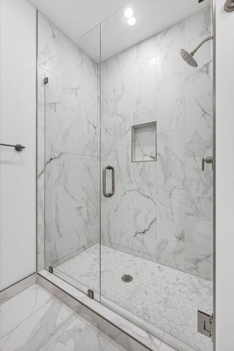 На продажу: $1,119,900 (3 спален, 2 ванн, 2205 Квадратных фут)