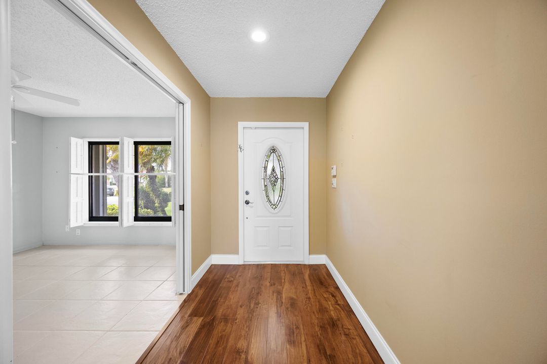 En Venta: $448,000 (3 camas, 2 baños, 1895 Pies cuadrados)