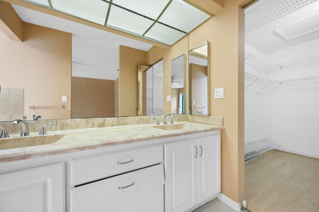 En Venta: $448,000 (3 camas, 2 baños, 1895 Pies cuadrados)