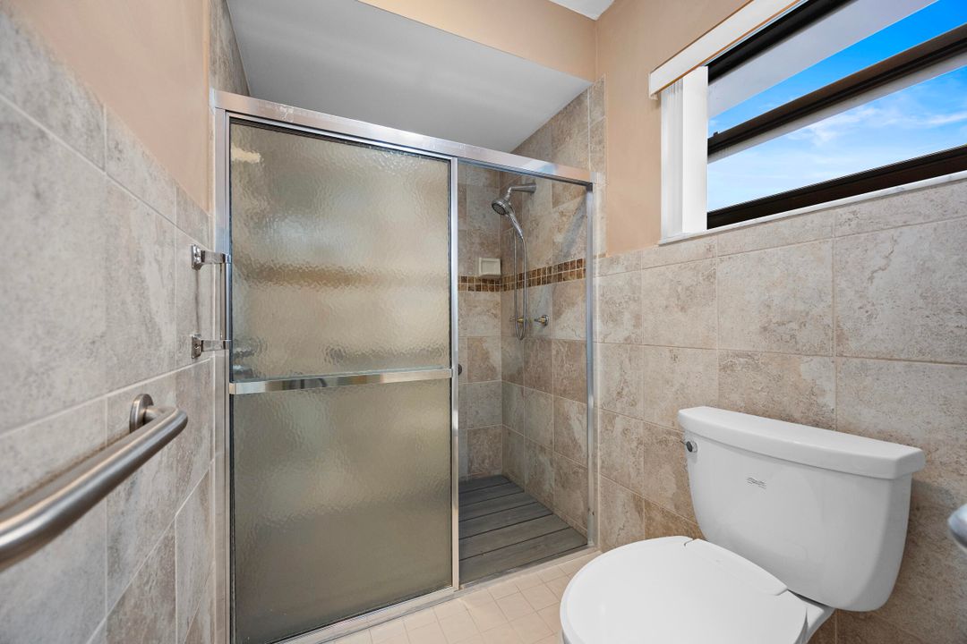 En Venta: $448,000 (3 camas, 2 baños, 1895 Pies cuadrados)