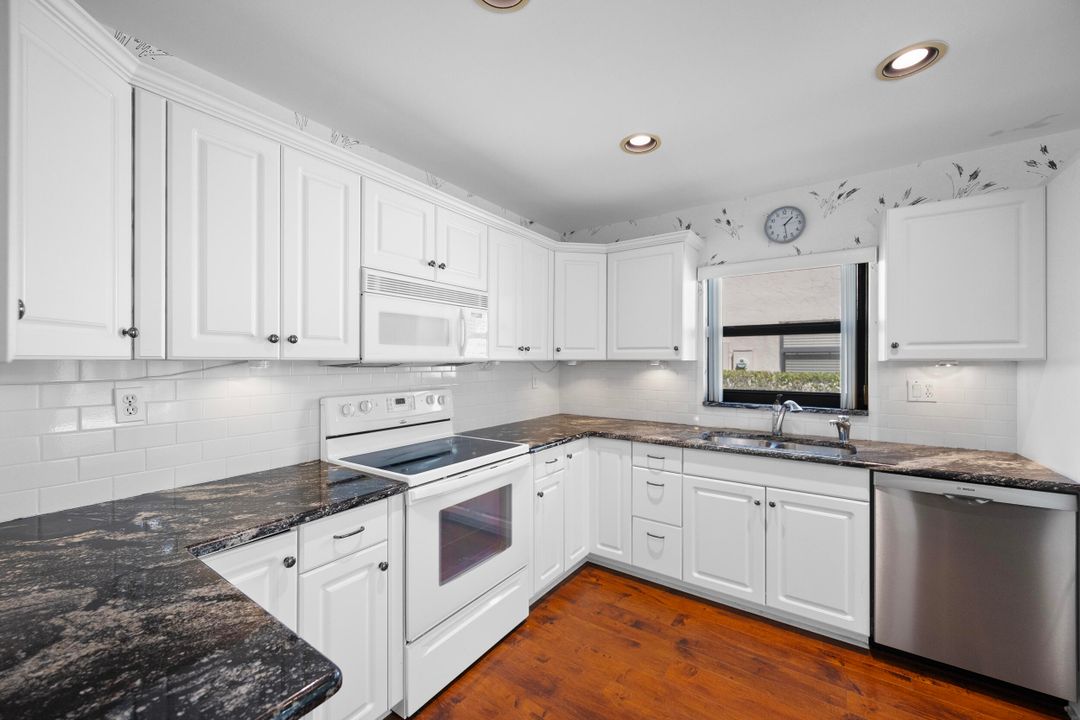 En Venta: $448,000 (3 camas, 2 baños, 1895 Pies cuadrados)