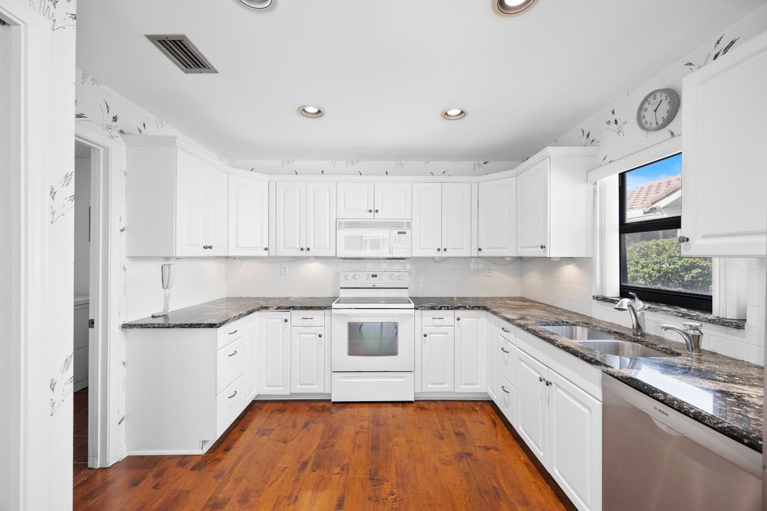 En Venta: $448,000 (3 camas, 2 baños, 1895 Pies cuadrados)