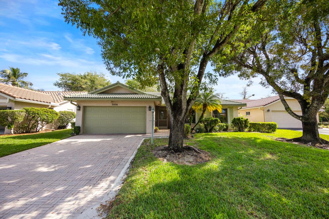 En Venta: $448,000 (3 camas, 2 baños, 1895 Pies cuadrados)