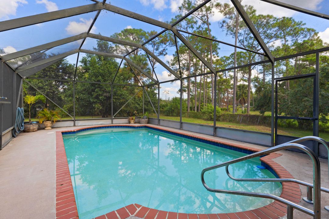 合同活跃: $475,000 (3 贝兹, 2 浴室, 1520 平方英尺)