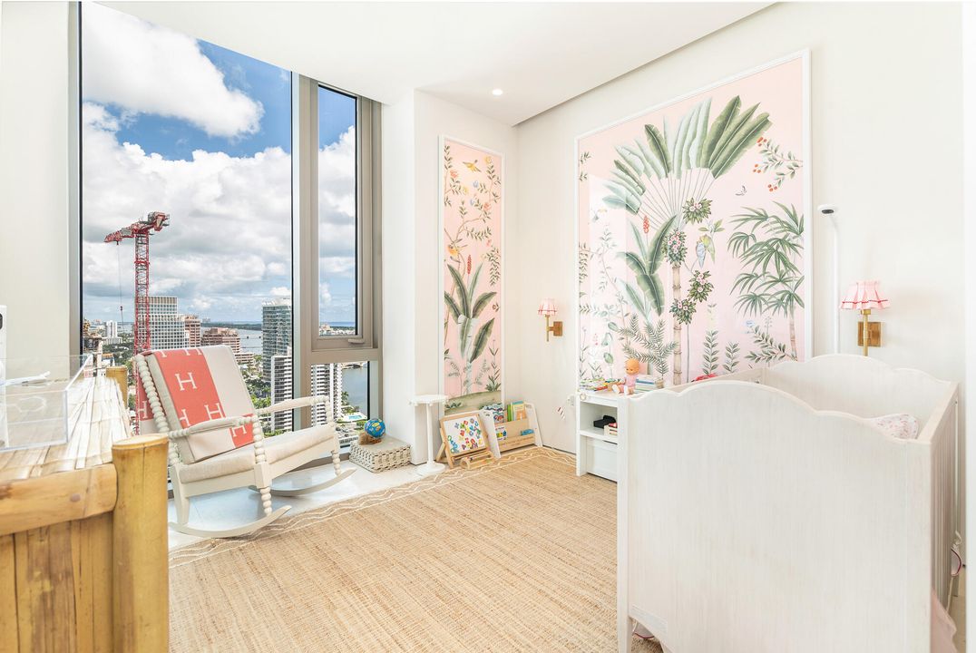 For Sale: $9,950,000 (3 beds, 3 baths, 2992 Square Feet)