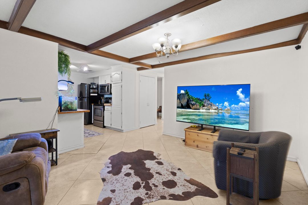 合同活跃: $475,000 (3 贝兹, 2 浴室, 1520 平方英尺)