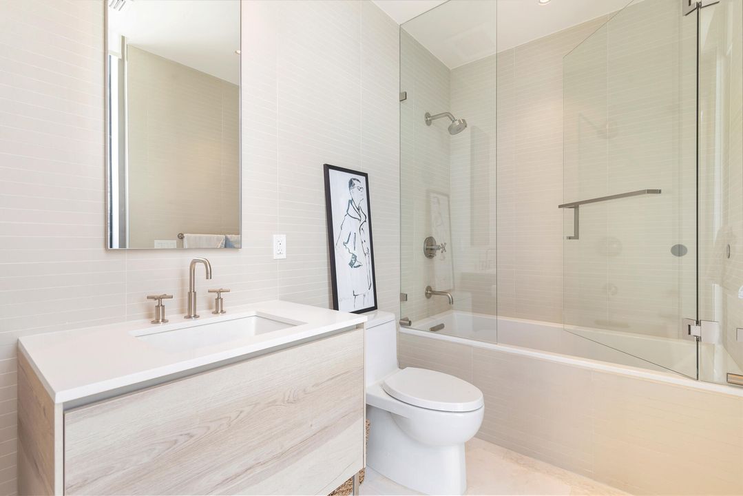 For Sale: $9,950,000 (3 beds, 3 baths, 2992 Square Feet)