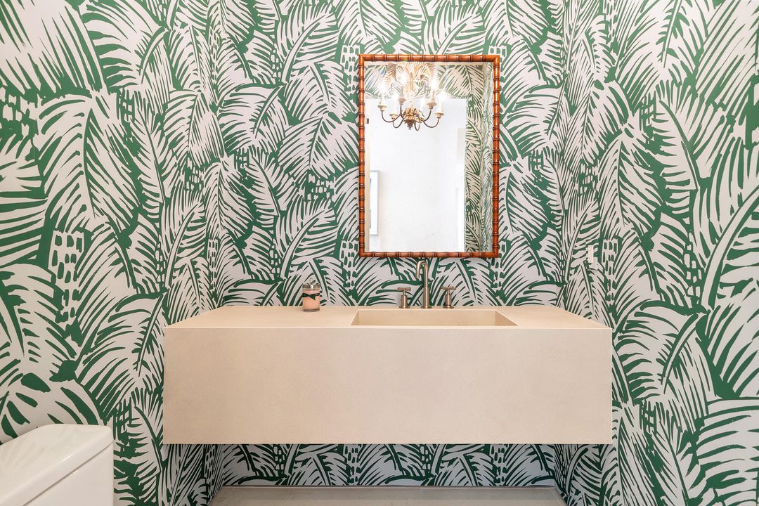 For Sale: $9,950,000 (3 beds, 3 baths, 2992 Square Feet)